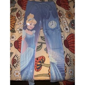 Size XL cinderella leggings (juniors)